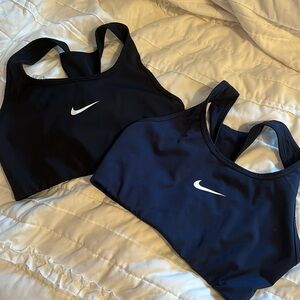 2 NIKE sports bras
